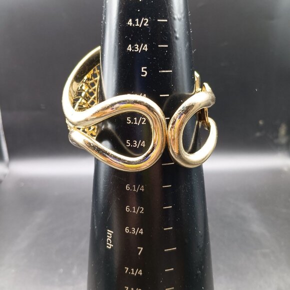 Vintage Whiting & Davis Intaglio Glass Cameo Parure, Gold Filigree Clamper - Picture 12 of 12